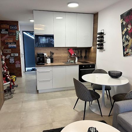 Apartman Dumbier Wellness Apartman Lipótszentmiklós Kültér fotó