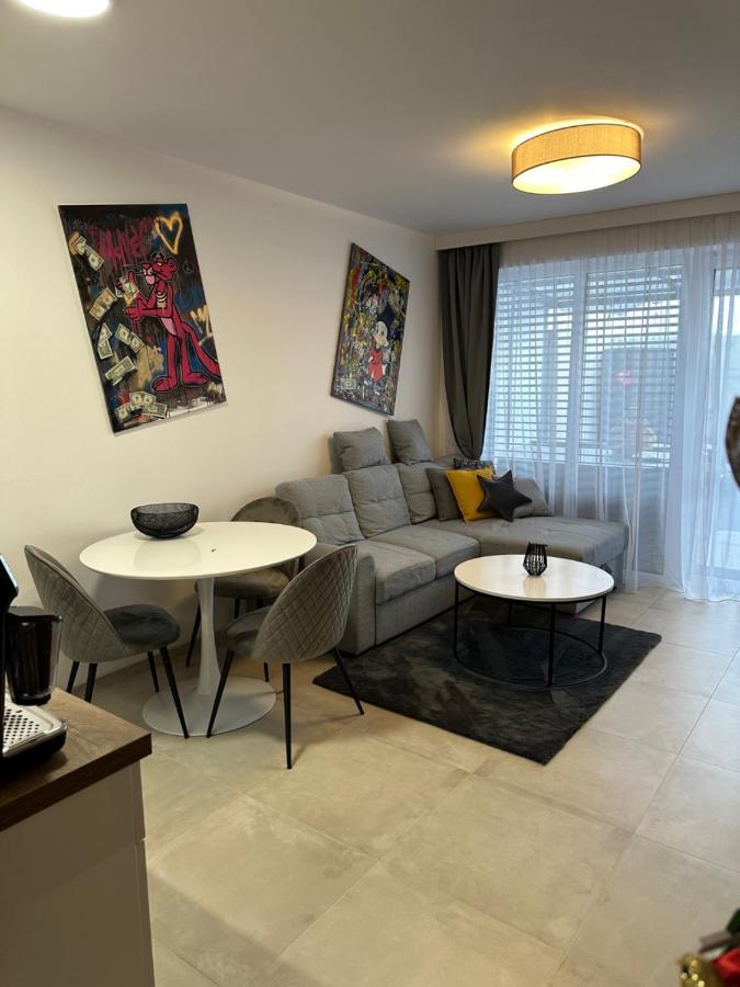Apartman Dumbier Wellness Apartman Lipótszentmiklós Kültér fotó